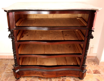 Antique elegante cassettone napoletano in palissandro con dettagli intagliati e bordi curvi xix secolo