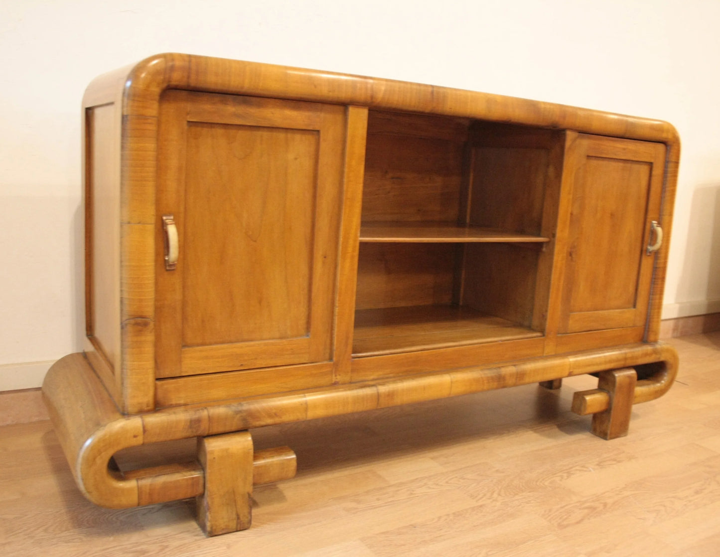 Toeletta in noce art decò anni 50 con ante scorrevoli in legno design mid century modern italiano vintage