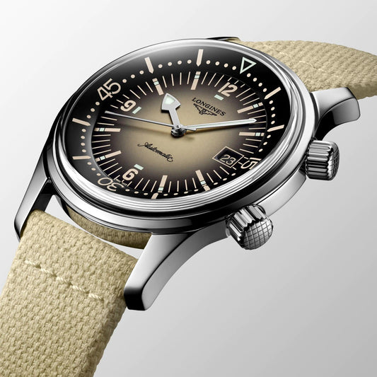 Longines horloge Legend Diver Watch 42mm beige automatisch staal L3.774.4.30.2