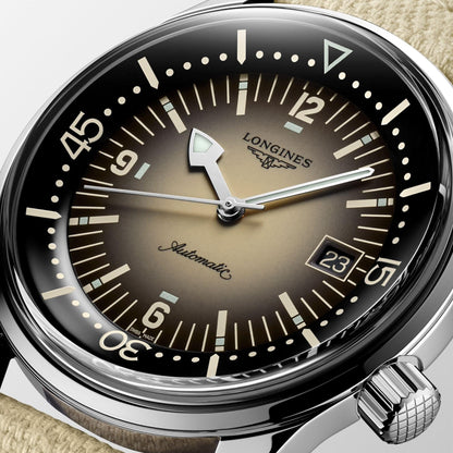 Longines horloge Legend Diver Watch 42mm beige automatisch staal L3.774.4.30.2