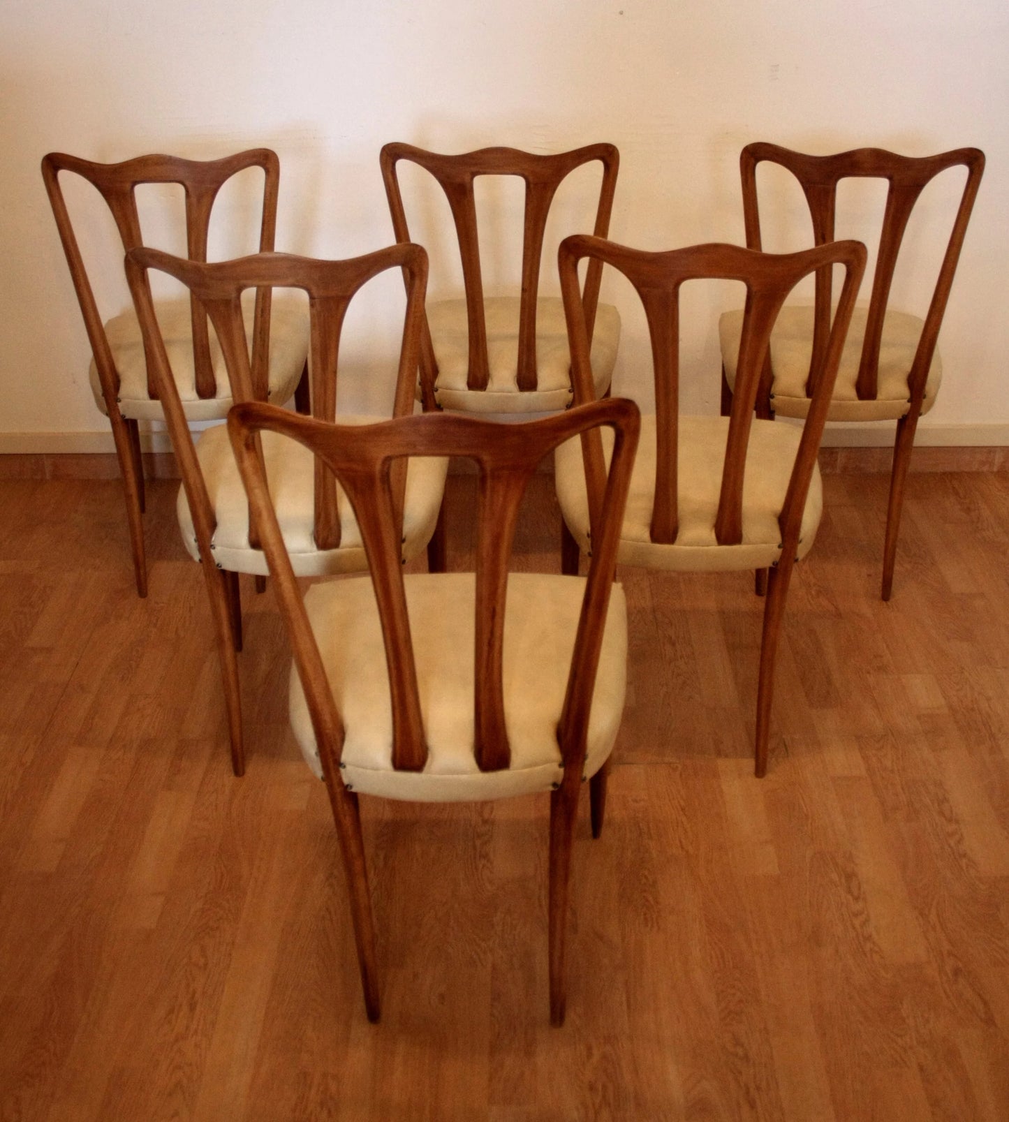 Set 6 sedie mid-century modern italiane prodotte negli anni 60 con sedili in similpelle bianca in perfette condizioni