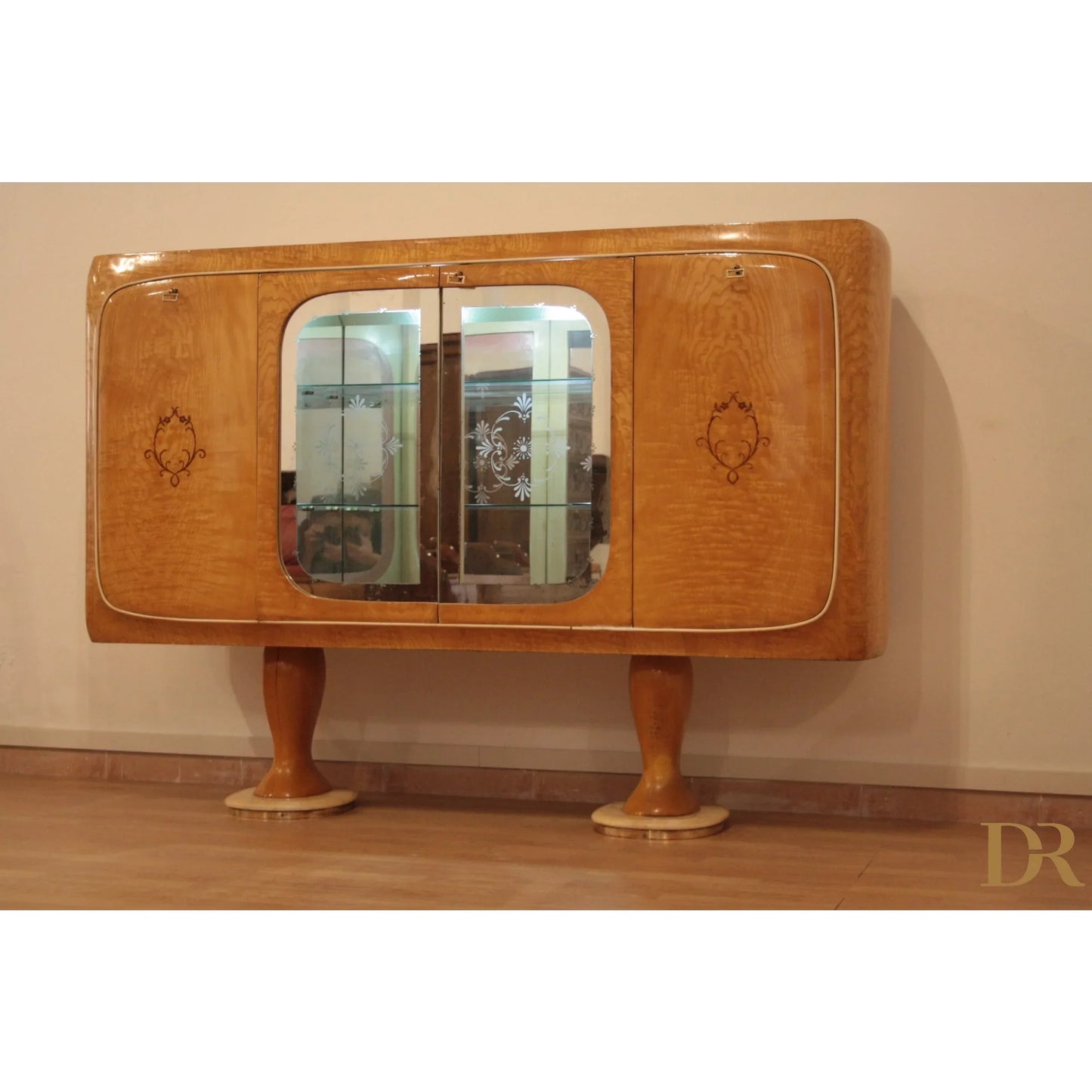 Vetrina art deco in legno e vetro per camera da pranzo mid-century moderna di vittorio dassi anni 50 da dario raia antiquariato
