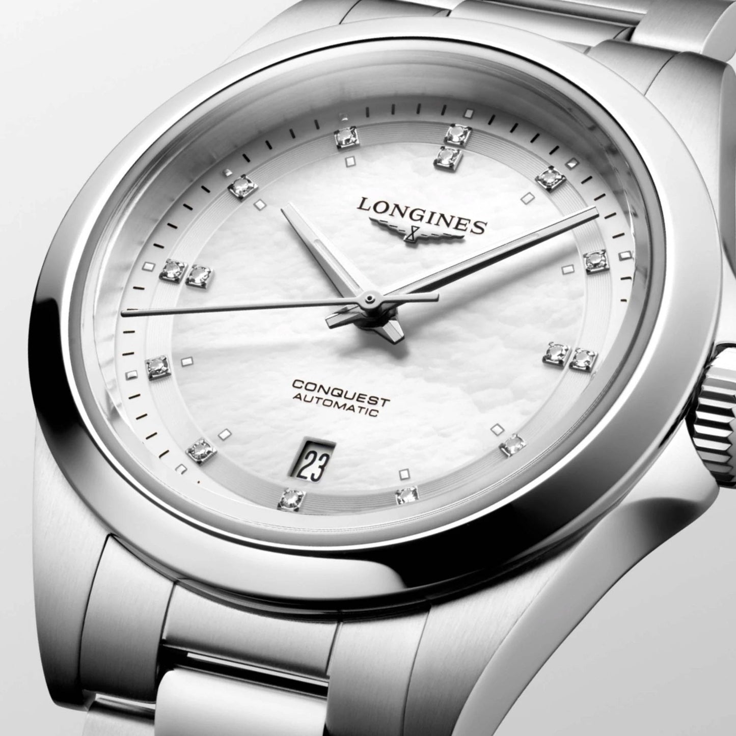Longines horloge Conquest 30mm parelmoer diamanten automatisch staal L3.320.4.87.6